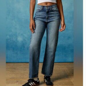 BDG Women’s Cowboy Jean Size 25